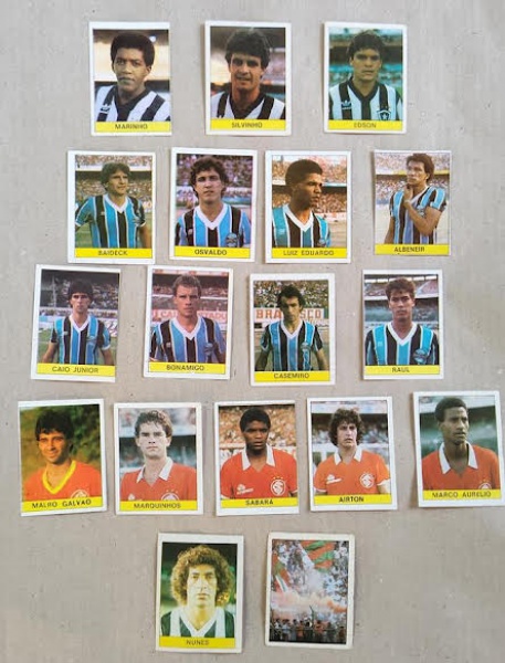Joias . RARO PACOTINHO ORIGINAL VAZIO FUTEBOL CARD CHICLETES PI foto 3