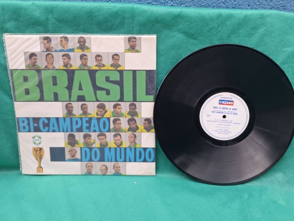 Joias . LP BRASIL BICAMPEÃO DO MUNDO 1962 SELO: ODEON. CÓDIGO NÃO IDENTIFICADO. SEM ...