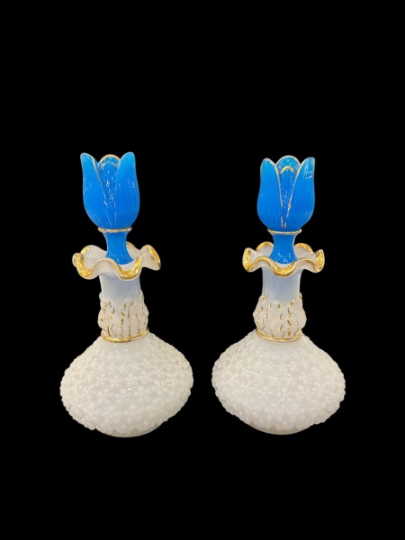 Joias . OPALINA BACCARAT - Par de excepcionais e belíssimos perfumeiros em opalina ...