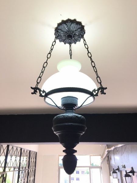 Joias . LUMINÁRIAS - Belíssimo abajur de chão para 6 luzes com foto 4