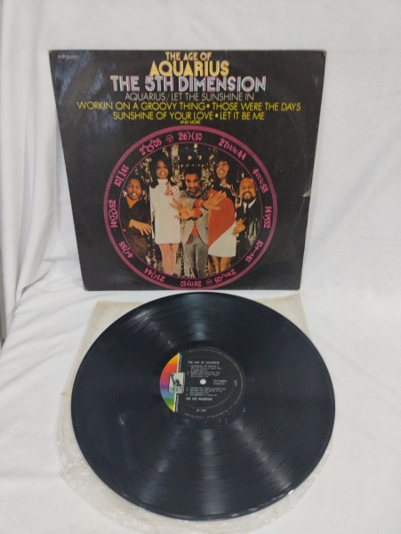 Joias . LP / THE 5TH DIMENSION / THE AGE OF AQUARIUS / Capa e disco em bom estado / não ...