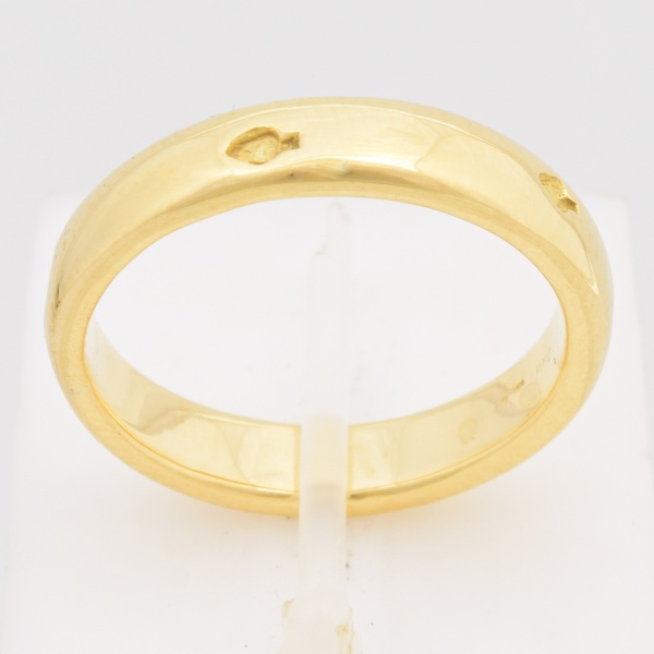 H.STERN - Aliança Portinari em ouro amarelo, contraste 750 k e da joalheria. Aro 14,5. Peso 5,3 gr. (Por medida de segurança esse lote não se encontra em nossa loja).