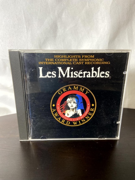 Les Misérables, Highlights from the complete symphonic internacional cast recording