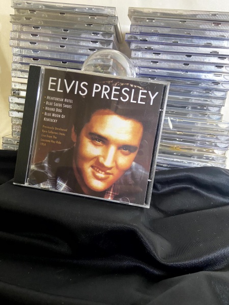 Elvis Presley, live