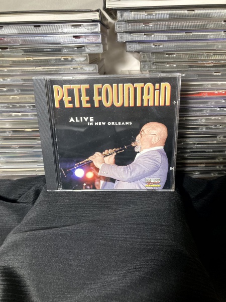 Pete Fountain, Alive in New Orleans - LaserLight digital