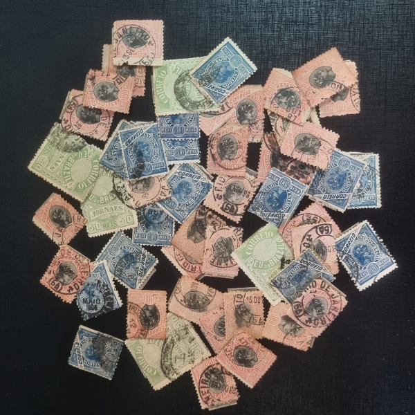 Joias . (100GM) Lote com 51 selos Madrugada e Jornais à classificar- Brasil