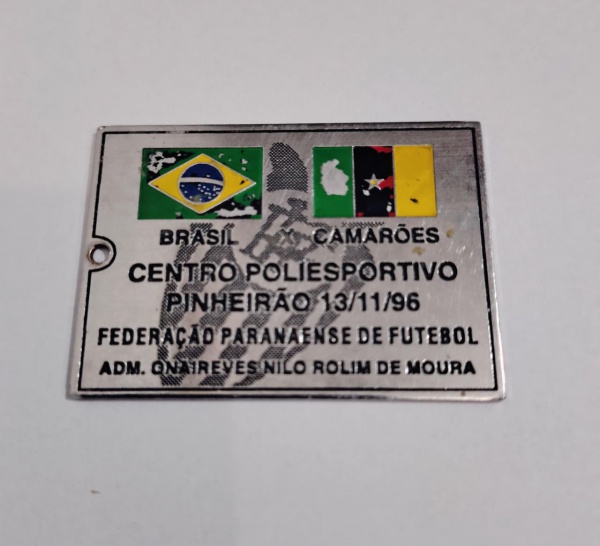 Joias . Balança de farmáccia antiga com gabinete de madeira  co foto 5