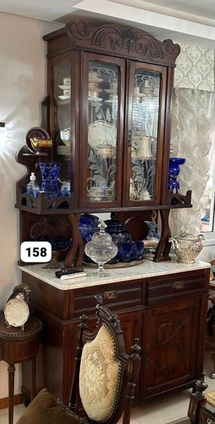 Joias . Antigo ETAGER - ou cristaleira/licoreira. Altura: 2.30cm. Profundidade: 56cm. ...
