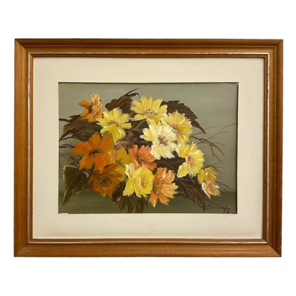 Óleo sobre tela representando natureza-morta com flores, assinado Eunice e datado de 1992, medindo 39 x 29 cm (imagem) e 58 x 47 cm (moldura); tela restaurada e colada, apresenta sinais do tempo.