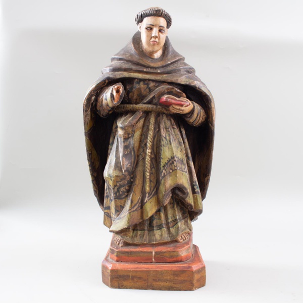 Escultura sacra representando Santo Antônio, em madeira entalhada e policromada, com livro e resquícios do Menino Jesus (ausente); medindo 50 cm de altura, 16 cm de profundidade e 16 cm de largura; ap