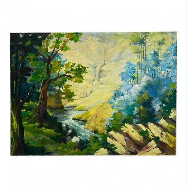 Qadro em óleo sobre tela representando paisagem natural com riacho, afloramentos rochosos e exuberante vegetação, tendo ao fundo queda d'água em composição de atmosfera serena e luminosa. Assinado no