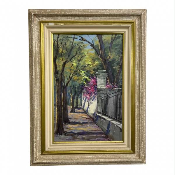 Quadro em óleo sobre tela representando alameda arborizada com muro, gradil e vegetação florida, composição em perspectiva com tratamento luminoso. Assinatura não identificada no canto inferior esquer