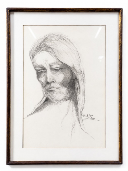 Desenho a grafite sobre papel, assinado Mirtilla, datado de 2000, representando retrato; medidas 51 x 71 cm (externa) e 37 x 57 cm (interna); apresenta marcas do tempo na moldura e no passe-partout.