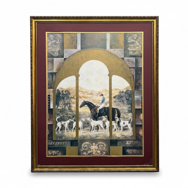 Reprodução artística emoldurada representando cena equestre, acondicionada em moldura de madeira, medindo 136 x 110 cm (medidas externas) e 106 x 82 cm (área interna), sem vidro, apresentando marcas d