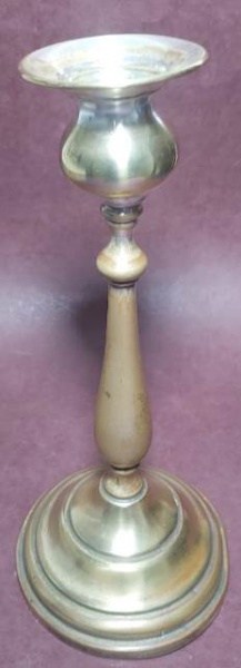 Joias . Candelabro com cinco braços para velas em metal e base foto 1