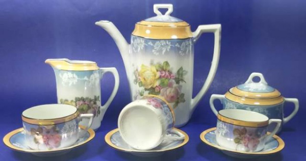 Joias . Delicada floreira antiga em porcelana em alto relevo c foto 4