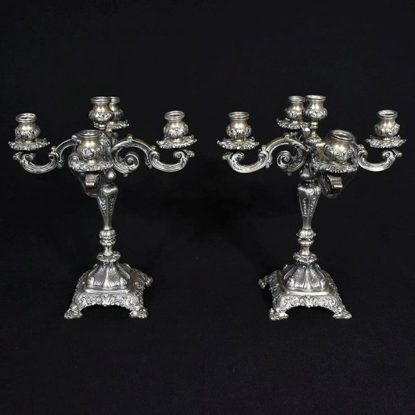 Joias . Par de candelabros de prata brasileira para cinco velas todo cinzelado com ...