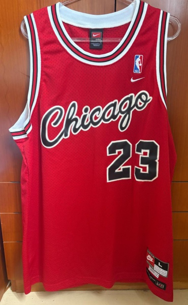 Joias . Camisa do Chicago Bulls 1984 Flight 8403, modelo Michael Jordan nº 23, ...