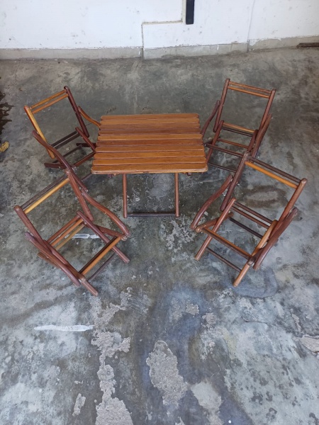 Joias . Par de cadeiras no estilo Luiz XV, confeccionada em jac foto 7