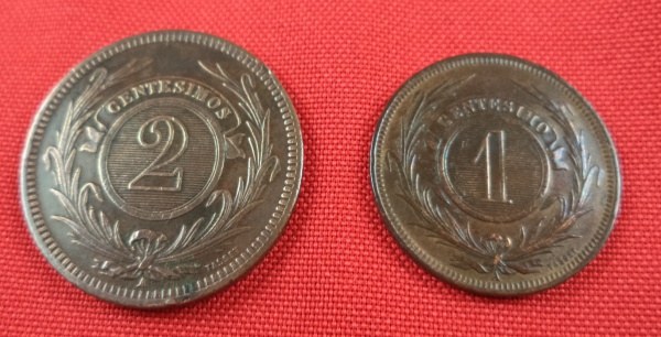 Arte . Moeda de 20 Réis de bronze de Portugal, cunhada no ano foto 4
