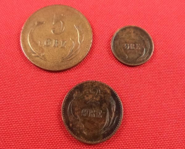 Arte . Moeda de 20 Réis de bronze de Portugal, cunhada no ano foto 8