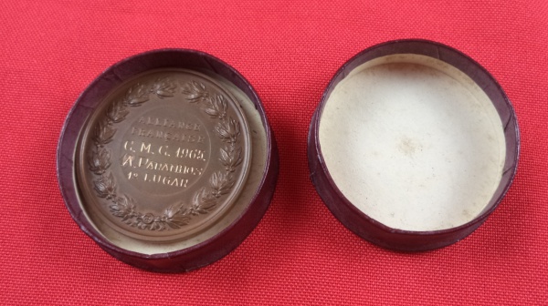 Arte . Medalha comemorativa espanhola cunhada em cobre pela Fá foto 7