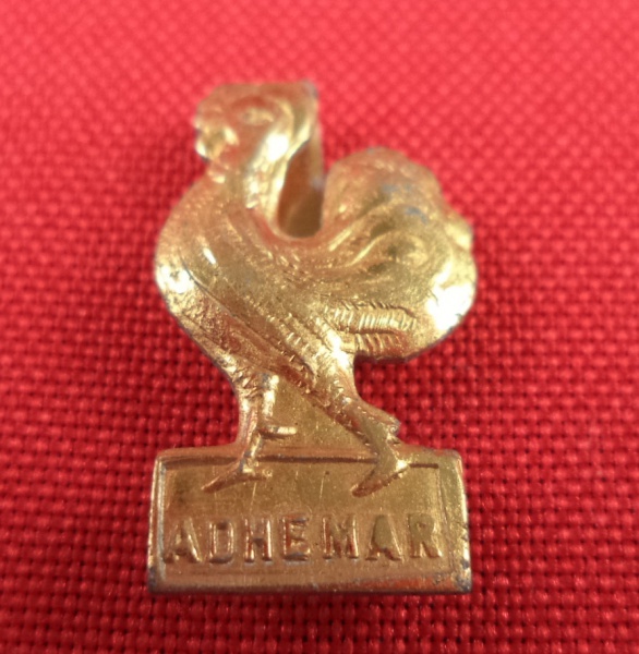 Arte . Alfinete de lapela (pin) político antigo, datado do iní foto 2