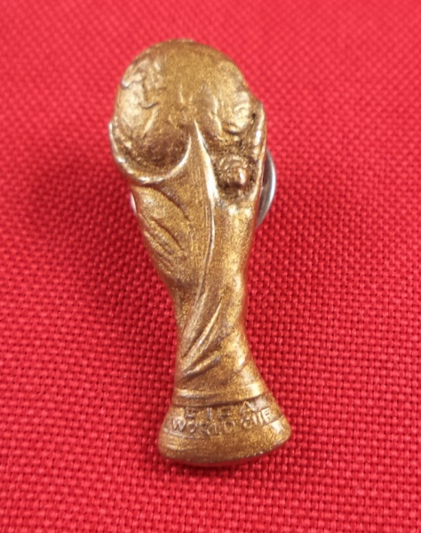 Arte . Antigo pin de lapela da campanha eleitoral de Adhemar d foto 2
