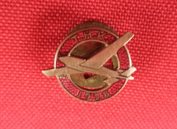 Arte . Antigo pin de lapela da campanha eleitoral de Adhemar d foto 7