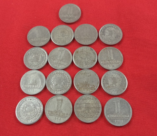 Arte . Coleção composto por 4 moedas brasileiras antigas de 1 foto 3