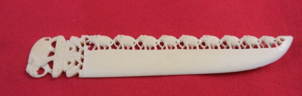 Arte . Antiga  pulseira de marfim tipo argola lisa. Medidas: 7 foto 1