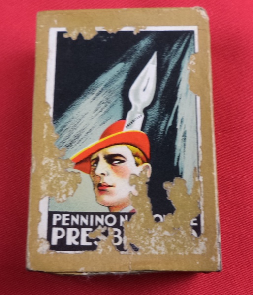 Arte . Conjunto composto oito capinhas colecionáveis de fósfor foto 2