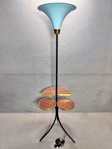 Arte . DESTAQUE - Floor Lamp - Luminária confeccionada quase t foto 4