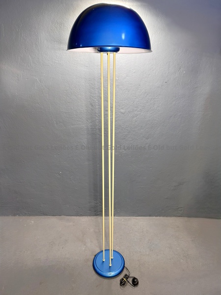 Arte . DESTAQUE - Floor Lamp - Luminária confeccionada quase t foto 5