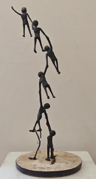 Joias . Maria Martins, Escultura em Bronze - Escultura em Bronz foto 3