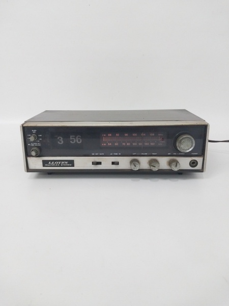 Relogios . Rádio Relógio Anos 60 Lloyds Americano, em muito bom estado de conservação, ...