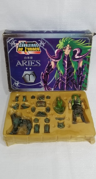 Joias . Espectro de Áries (Cavaleiros do Zodíaco) bootleg, completo, sem manual e com ...