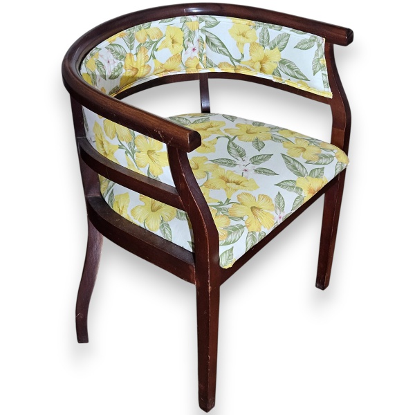 Joias . GUARDA-ROUPA EXECUTADO EM MADEIRA NOBRE, APRESENTANDO D foto 4