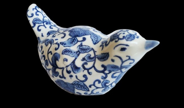 Joias . Ovo em porcelana oriental azul e branca com florais com foto 7