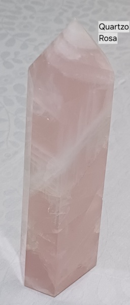 Joias . PONTA DE QUARTZO ROSA - Pedra bruta natural lapidada em forma sextavada. ...