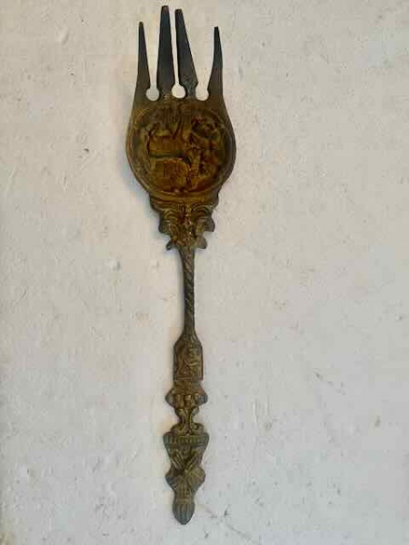 Joias . H.Truci (artista Italiano)  antiga escultura em bronze foto 5