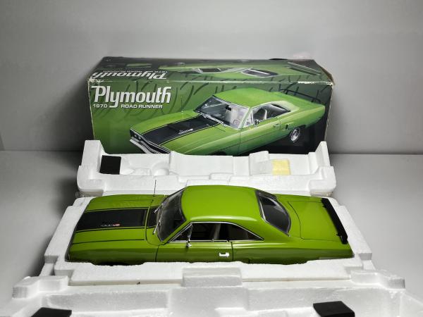 1/18 グリーンライト 1970 Plymouth Road Runner 1970 Plymouth Road Runner Verde e Preto 1 OF 1092 - GMP