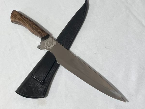 Joias . Faca - internacional - cabo de imbuia - lombo trabalhado - bainha - 37cm totais