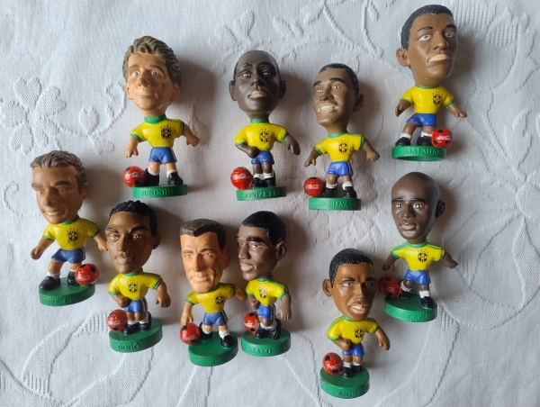 Joias . Lote de 10 Mini Craques Coca Cola Copa do Mundo 1998. Neste lote: Juninho, ...