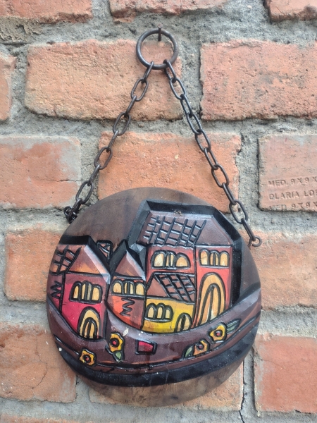 Belo Quadro Rústico em madeira e metal medindo 24cm diâmetro e 40cm total 
