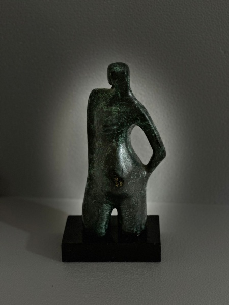 Joias . Sonia Ebling- Escultura em Bronze - Figura feminina - M foto 4