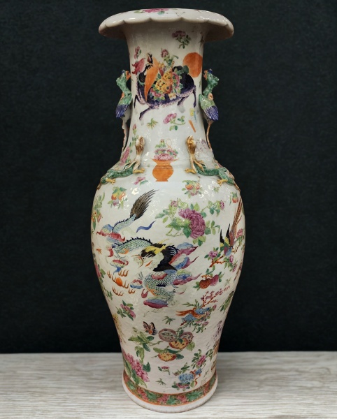 Joias . PORCELANA ORIENTAL - Imponente e magnifico Vaso Palaciano Oriental (séc. ...