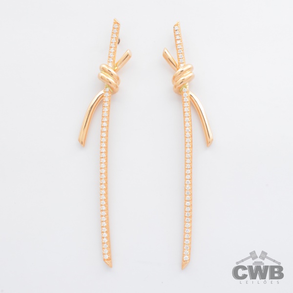 Joias . TIIFANY & Co. - Brincos Longos em Ouro Rosa 18K com Diamantes - Coleção Tiffany ...