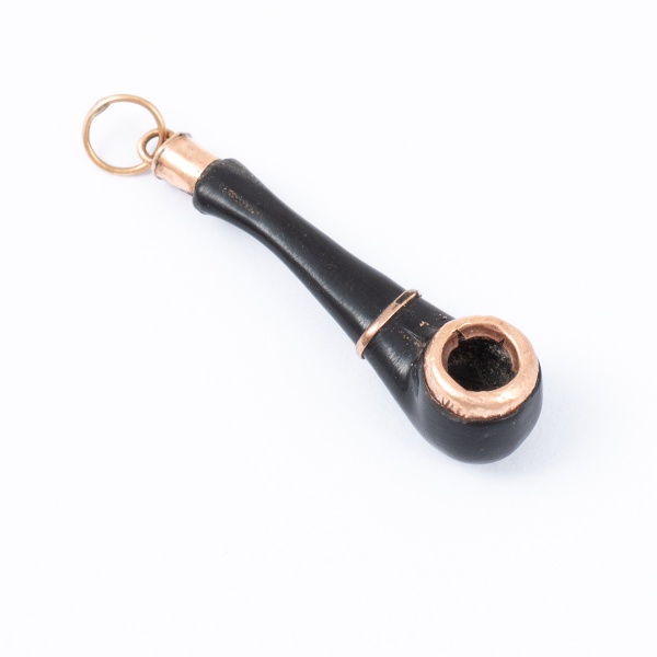 Pingente de Cachimbo, JÓIA DE CRIOULA com ouro baixo / Tam: 4cm