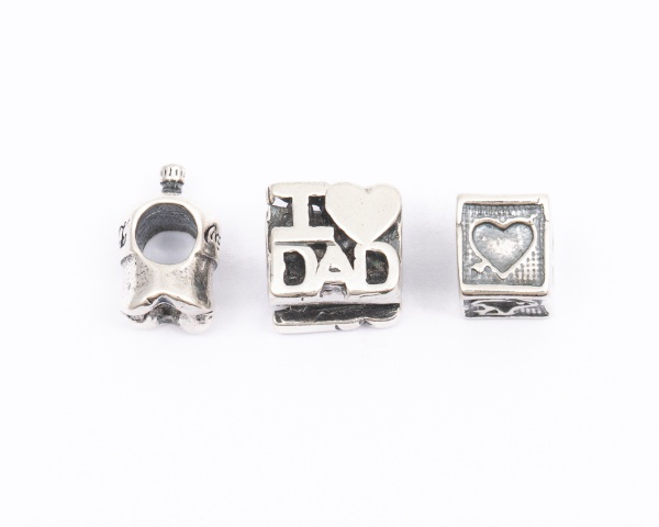 Lote com 3 pingentes em prata 925 para pulseira Pândora , I love dad, cubo com corações e coca-cola